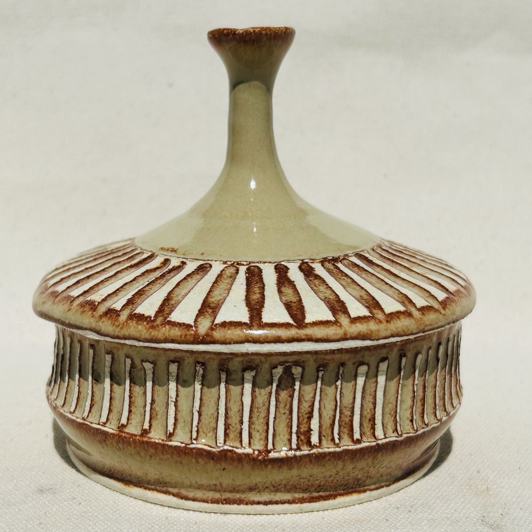 Thrown lidded ring/sugar dish #6